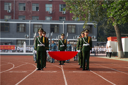 初中畢業(yè)上中專學(xué)什么專業(yè)好？