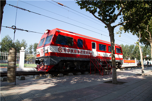 石家莊鐵路學(xué)校高鐵類專業(yè)有哪些？