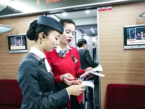 學(xué)航空乘務(wù)專業(yè)好不好？