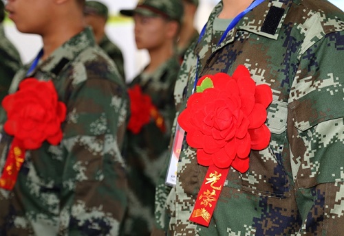 石家莊東華鐵路學(xué)校學(xué)生去當兵保留學(xué)籍嗎？