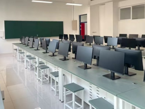 初中畢業(yè)男生學什么技術(shù)類專業(yè)好？