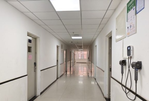 石家莊東華鐵路學(xué)校宿舍能洗澡嗎？